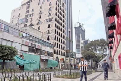 Anuncian demolición de tres inmuebles por 19-S