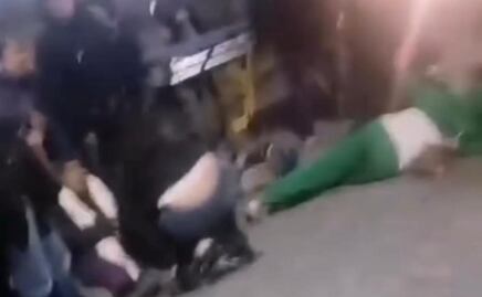 Conductor embiste peregrinación y se da a la fuga en Hidalgo, Nuevo León; reportan ocho lesionados