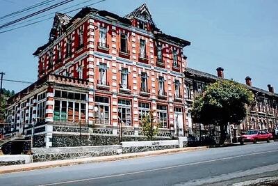 Casino Cosmopolitan, de asilo de zapatistas a casa de cultura