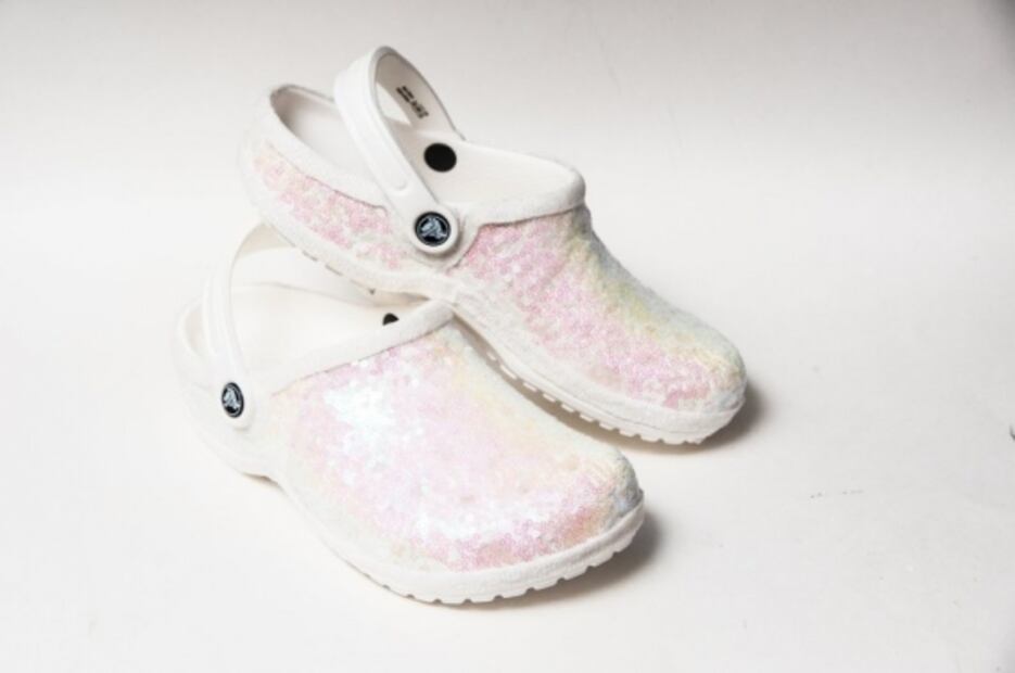 Alerta tendencia: Los Crocs de brillantina son la última obsesión de Instagram