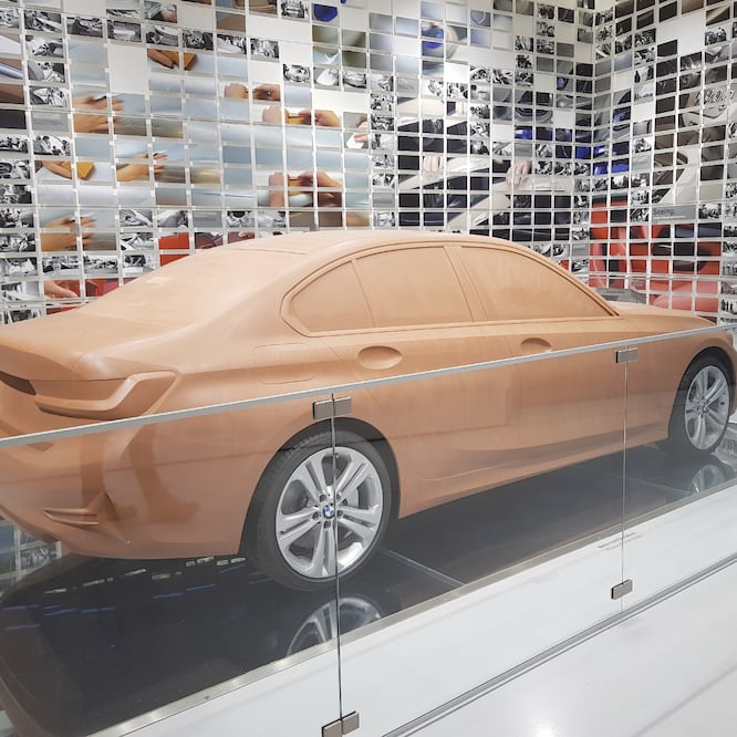Versión de arcilla de la nueva Serie 3 que BMW empezará a fabricar en marzo próximo en la nueva planta de San Luis Potosí. Se prevé que en este complejo se produzcan 175 mil unidades al año. Foto: SARA CANTERA. EL UNIVERSAL