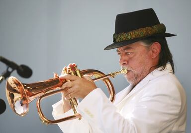 Chuck Mangione, figura clave del jazz, fallece a los 84 años; ganó el Grammy en dos ocasiones