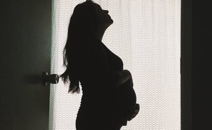 Niña de 11 años da a luz en bañera de su casa en EU; detienen a familiares