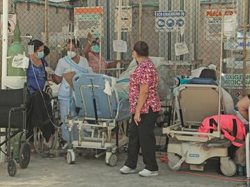 Lluvias complican trabajo de hospital dañado por sismo en Guerrero