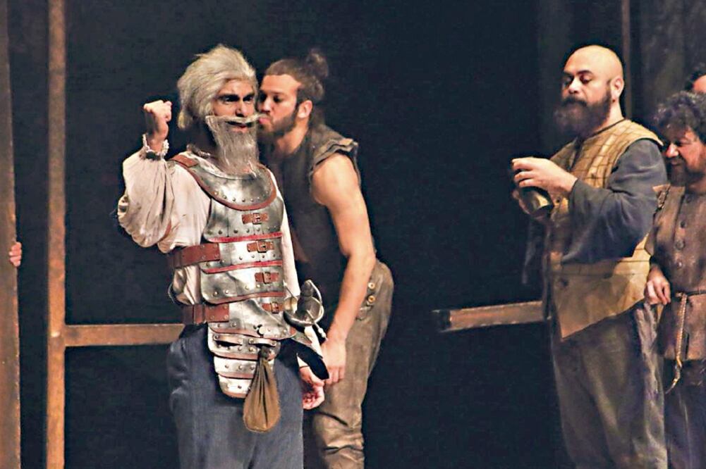 D´Alessio físicamente dista mucho del personaje, pero para interpretarlo tuvo que trabajar mucho (TWITTER)