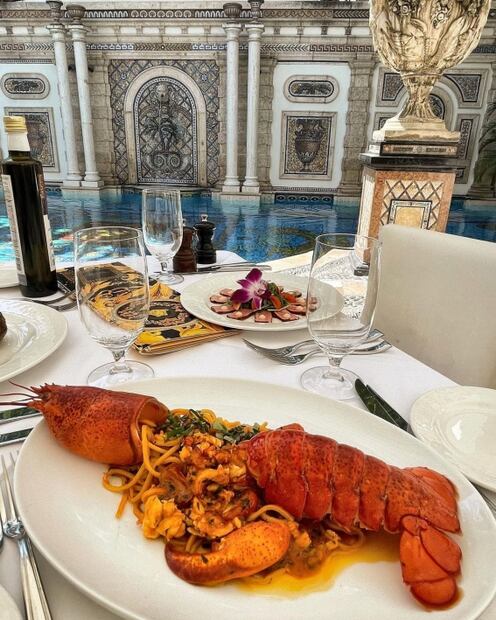 Esta fue la cuenta de Luisito Comunica en la Mansión Versace