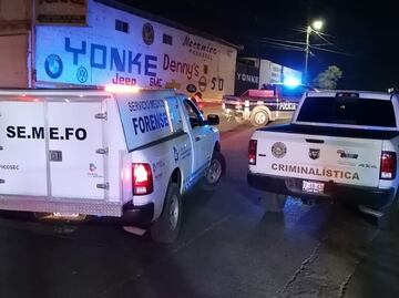Muere mujer policía tras asalto a un Oxxo y asesinan a balazos a otro uniformado en Chihuahua