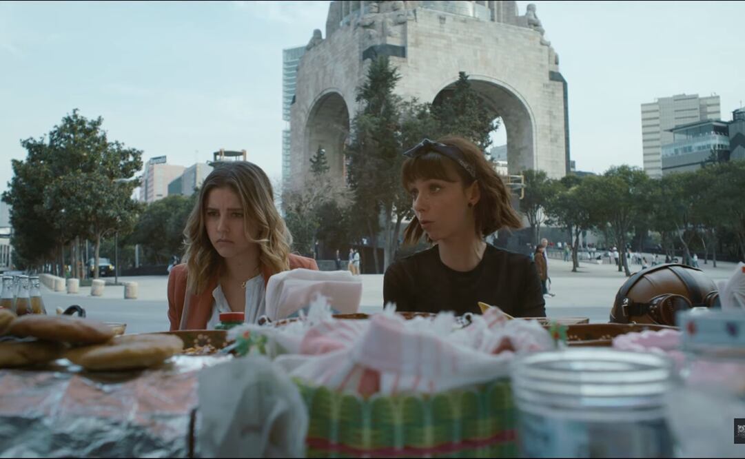 Paulina Goto y Natalia Téllez. Foto: Captura tráiler
