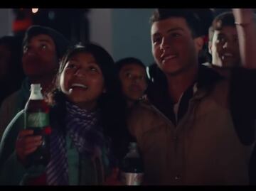 Coca-Cola se disculpa por comercial considerado discriminatorio