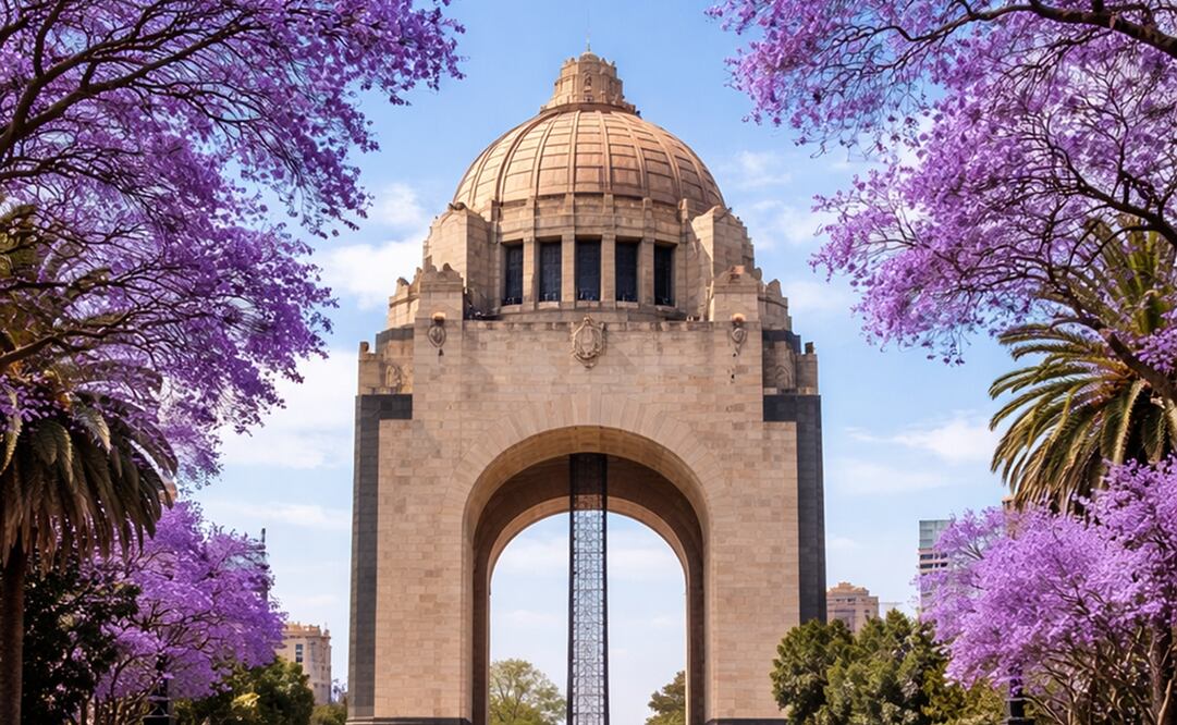 El Monumento a la Revolución se transformará en un campo de flores y esculturas. Foto: Imagen generada con IA