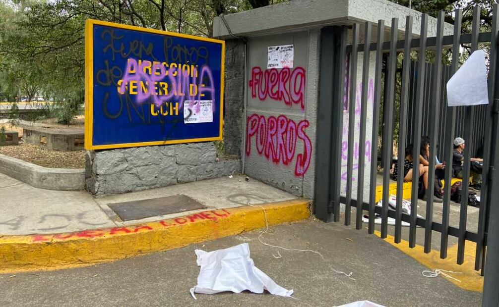 “Queremos que rectoría destine más presupuesto para el área de enfermería y que compren ambulancias para la atención de los alumnos” dijo Erick, padre de alumnos del CCH Naucalpan. Foto: Juan Carlos Williams. EL UNIVERSAL