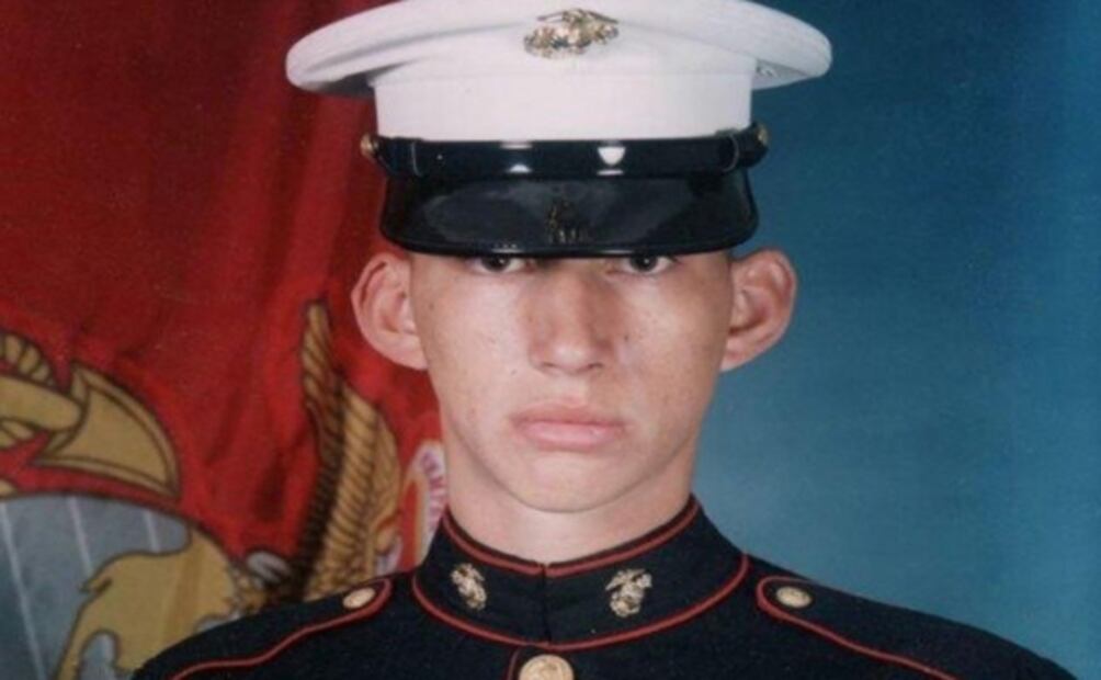 Además de BTS, estos famosos también han tenido que servir a su país