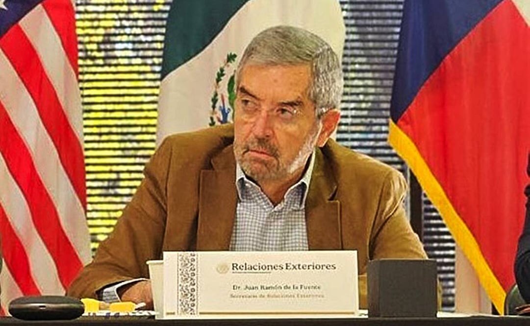 Tras reunirse con los cónsules de Texas y con la de Oklahoma este 5 de diciembre del 2024, el secretario de Relaciones Exteriores, Juan Ramón de la Fuente, apuntó que la prioridad del Estado mexicano será "con los nuestros". Foto: Tomada de la cuenta de X de @SRE_mx