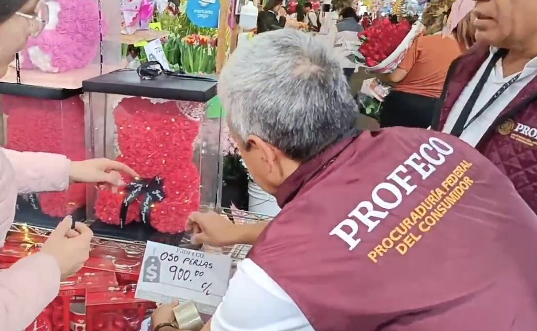 El inicio del operativo fue encabezado por el procurador federal del Consumidor, David Aguilar, en el Marcado de Jamaica, de la Ciudad de México. Foto: Tomada de Video @Profeco