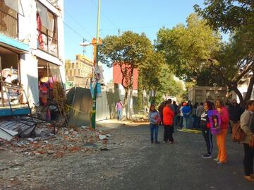 Ordena juez demoler edificio en Saratoga 714