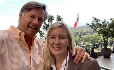 "Les hemos extrañado mucho", dice Christopher Landau a su regreso a México 