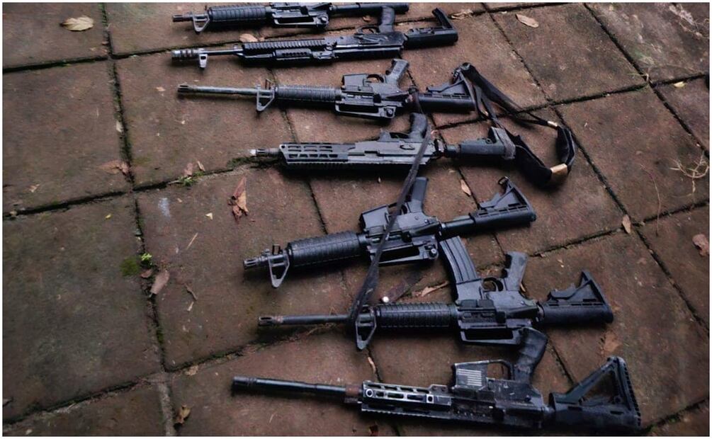 Decomisaron armas largas, chalecos y municiones (29/11/2024): Foto: Especial