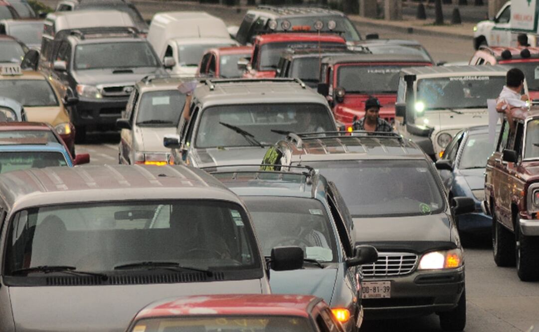 Autos con engomado amarillo no circulan este lunes, 10 de mayo