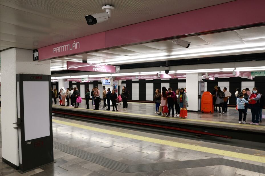 La línea rosa del Metro va de Pantitlán a Observatorio. Foto: Fernanda Rojas / EL UNIVERSAL