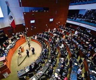 Senado da primera lectura a Ley de Ingresos y reforma para ampliar vacaciones