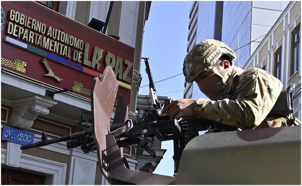 Ejército intenta dar golpe de Estado en Bolivia. Foto: EFE/AFP