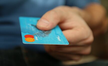 Por Covid-19, mexicanos reducen hasta 33.9% el uso de tarjetas: Condusef