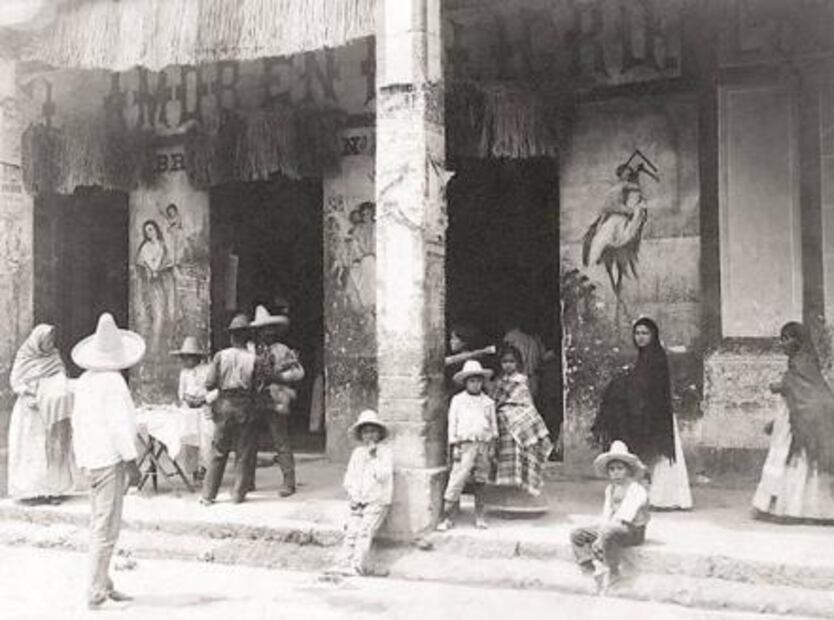 Entre tornillos y catrinas: el pulque