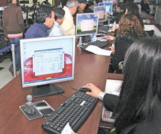 Listos los amparos contra la ley de austeridad