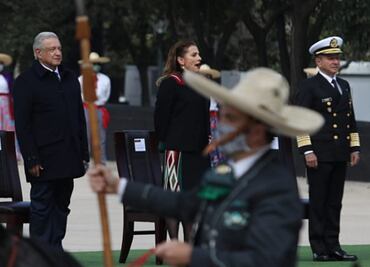 Ante ataques de adversarios, AMLO les dice que no es Salinas, ni Calderón ni Peña