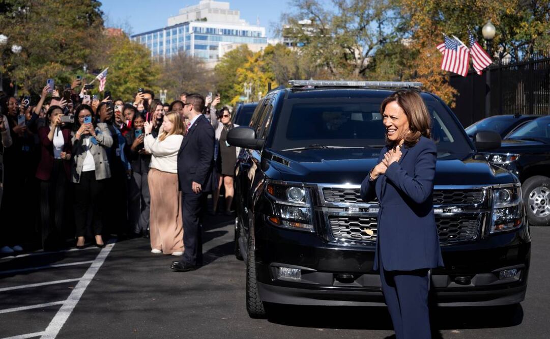 Kamala Harris, fue recibida con aplausos por los empleados de la Casa Blanca a su llegada, esto tras su derrota en las elecciones del 5 de noviembre frente a Donald Trump. Foto: AP
