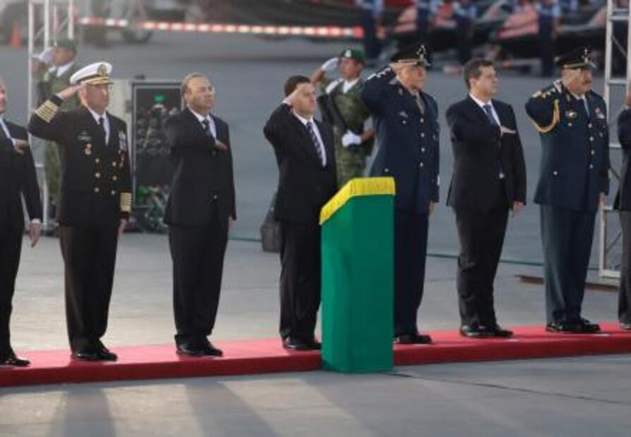 Izan bandera a media asta en conmemoración de víctimas del sismo de 1985