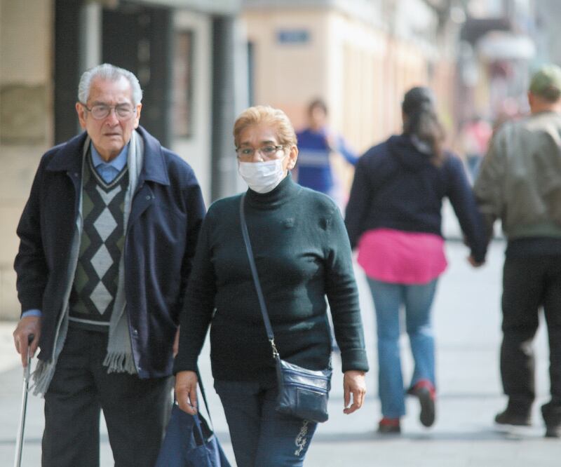 Propagación. A nivel global se registran 101 mil 511 casos detectados y 3 mil 456 muertes. Foto: ARCHIVO EL UNIVERSAL