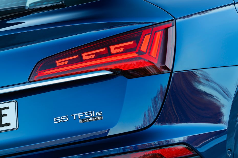 Estos son los significados de las siglas más comunes en los autos.