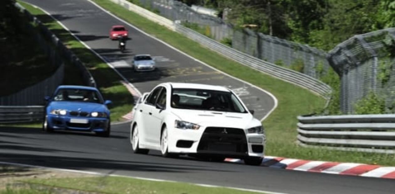 Cuánto cuesta chocar en Nürburgring