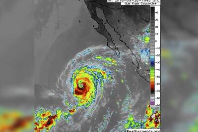 Huracán "Rosa" provoca tormentas eléctricas en Los Cabos