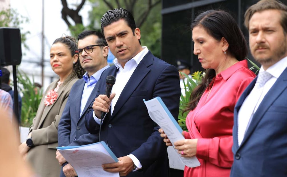 Denuncia PAN ante FGR a Vector Casa de Bolsa señalada por EU por operaciones con recursos de procedencia ilícita. Foto: Especial