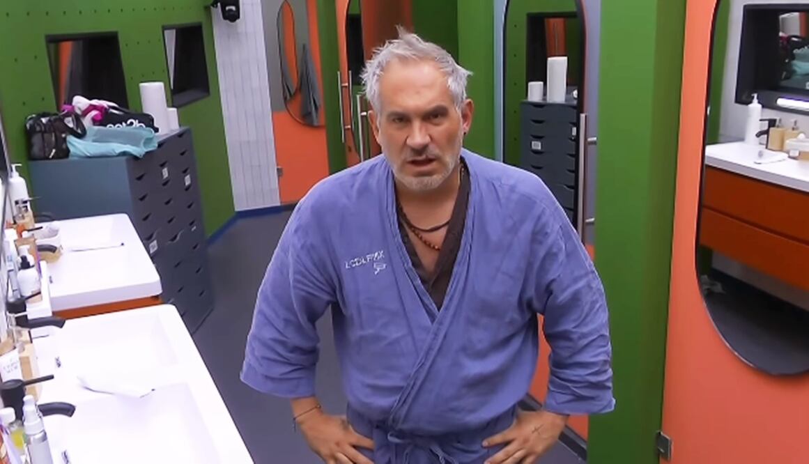 Arath de la Torre ha tratado de dejar la competencia de "La casa de los famosos" en dos ocasiones anteriores.
Foto: Instagram