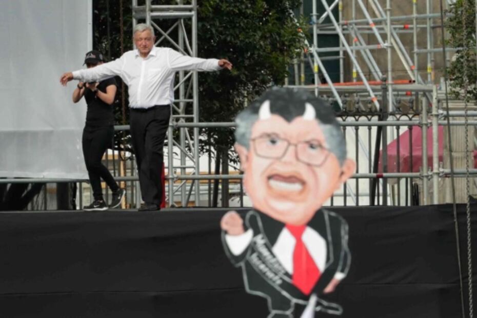 “Al carajo con todo eso”; AMLO sobre endeudamiento en sexenios pasados para rescatar a los de arriba 