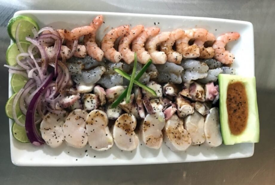 Come mariscos sinaloenses en la CDMX