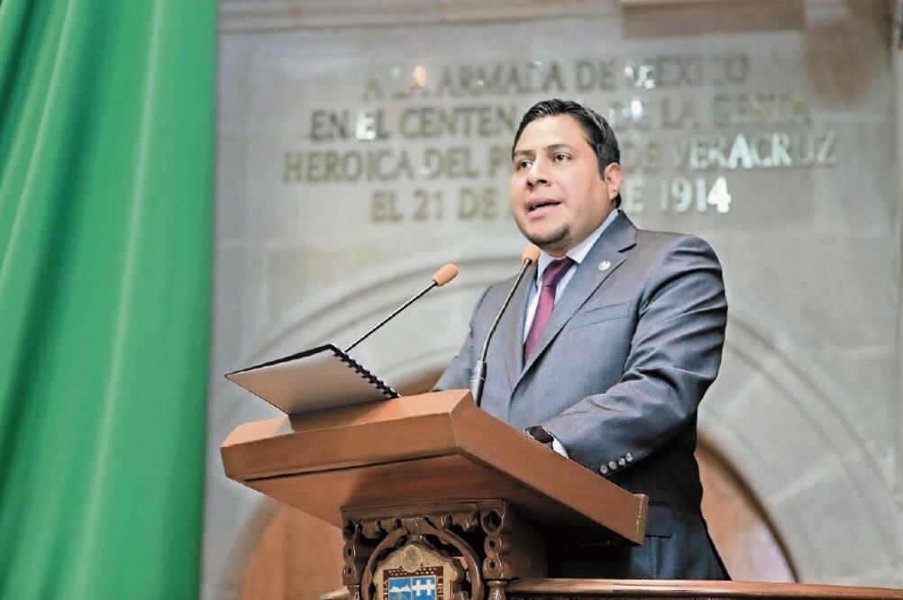 Argumento. El diputado Tanech Sánchez dice que en el Edoméx el matrimonio excluye a quienes tienen una orientación sexual distinta a la heterosexual. Foto: ESPECIAL