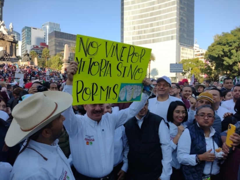 Minuto a minuto de marcha de AMLO en la CDMX