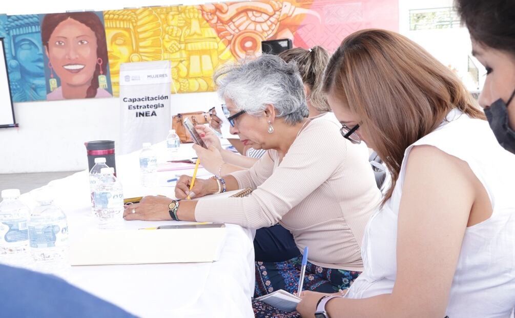 Tres de cada 10 mujeres mayores de 15 años no han completado la educación básica. Foto: Rebeca Jiménez