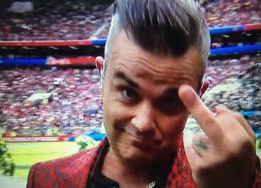 Robbie Williams inaugura Rusia 2018 con "britney señal"
