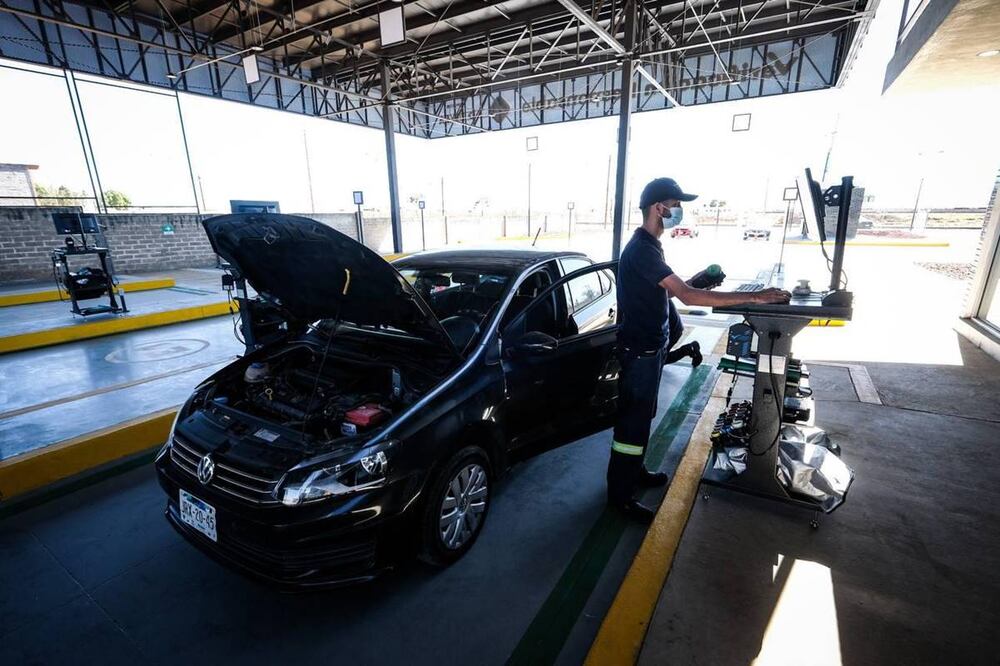 Verificación vehicular en el Área Metropolitana. Foto: Especial