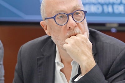 Atrás quedó el riesgo de recesión, asegura Jonathan Heath, subgobernador de Banxico; advierte economía debilitada y estancada