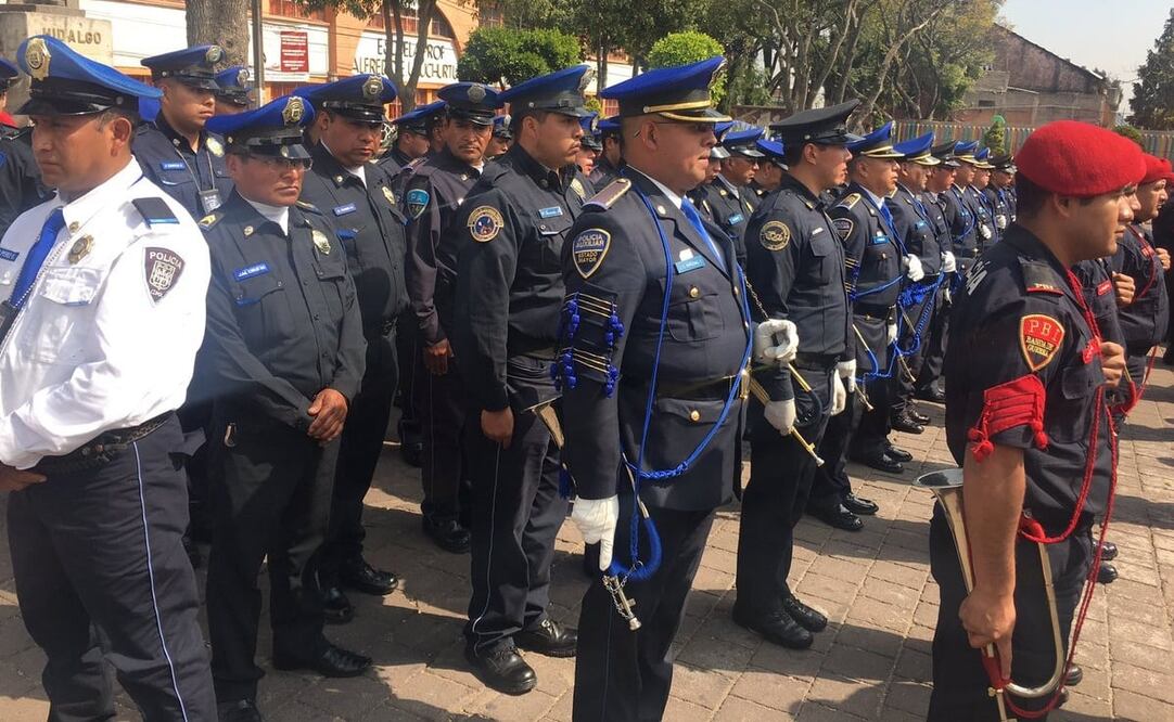 El titular de la SSP presentó hoy a los nuevos elementos de la Policía Auxiliar asignados a la delegación Magdalena Contreras. (Foto: Twitter @hiramalmeidae)
