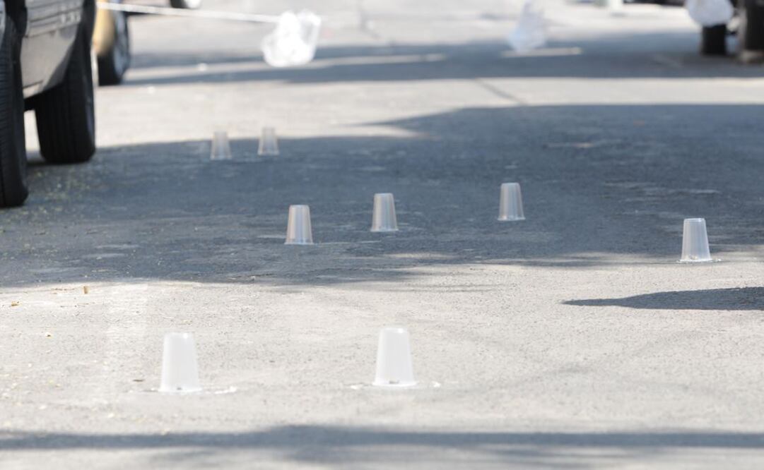 Hallan a pareja asesinada en un auto en Naucalpan