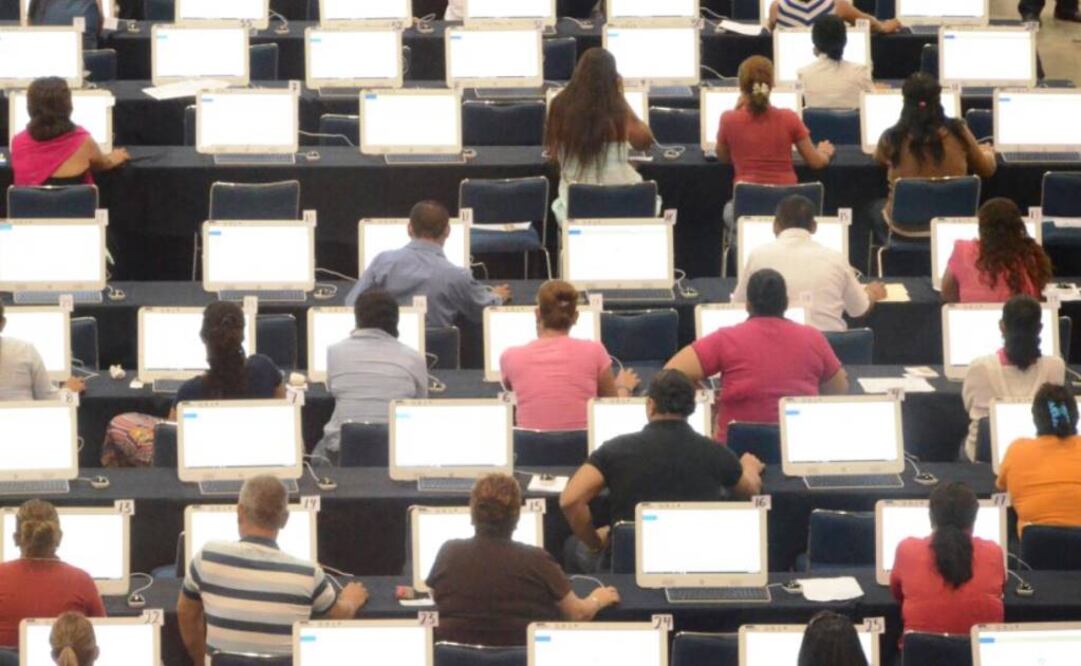 Darán de baja a mil 300 maestros por no realizar evaluación en Guerrero