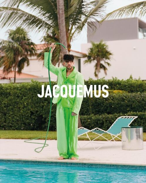 Vestido, tacones y calcetines, los atuendos de Bad Bunny también dan de qué hablar 
