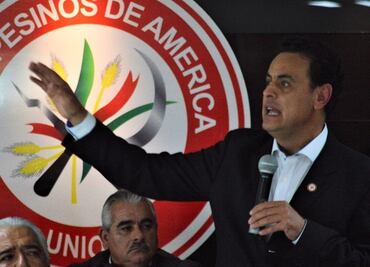 Asume Ismael Hernández Deras presidencia de la CNC